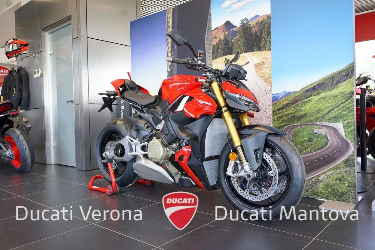 Ducati Streetfighter V4 S (2025 - 26) (3)