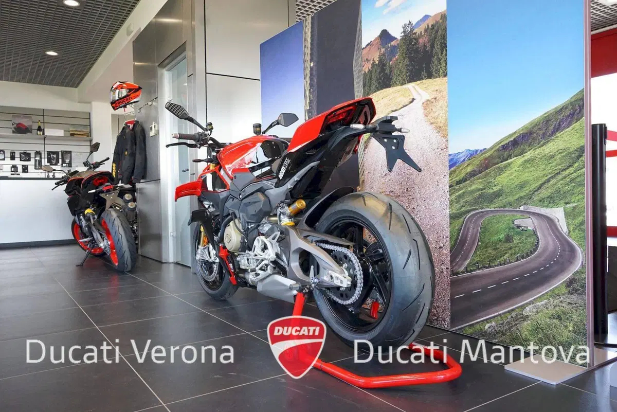 Ducati Streetfighter V4 S (2025 - 26) (11)