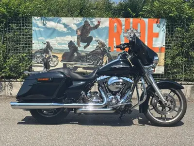 Harley-Davidson 1690 Street Glide Special (2014 - 16) - FLHX usata
