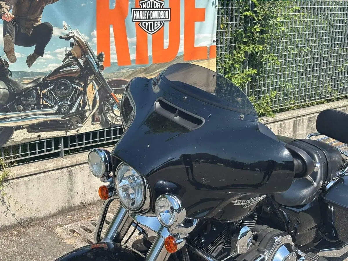 Harley-Davidson 1690 Street Glide Special (2014 - 16) - FLHX (12)