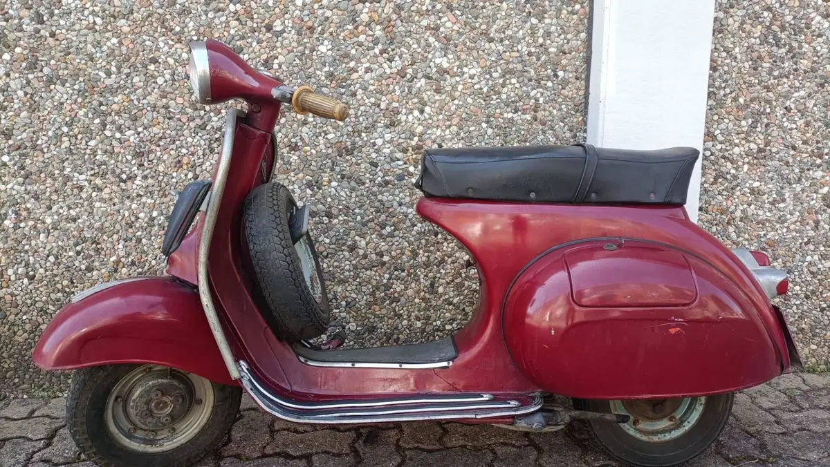 Piaggio Vespa VBB 150 (2)