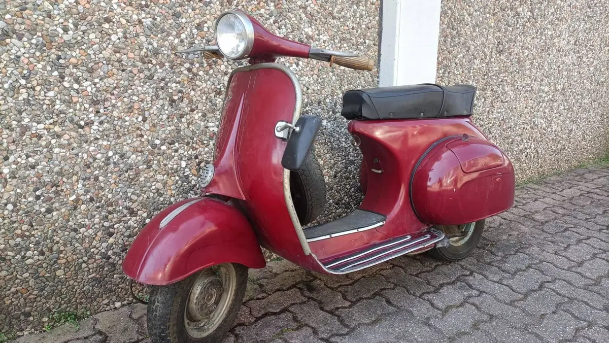 Piaggio Vespa VBB 150 (9)