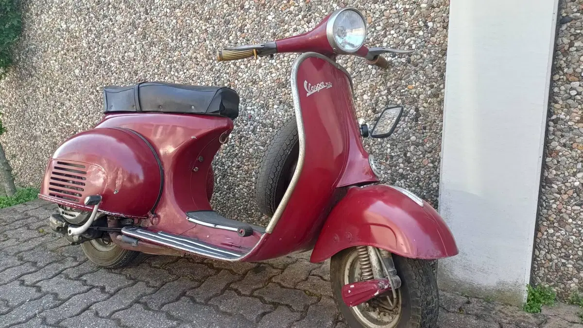 Piaggio Vespa VBB 150 (10)