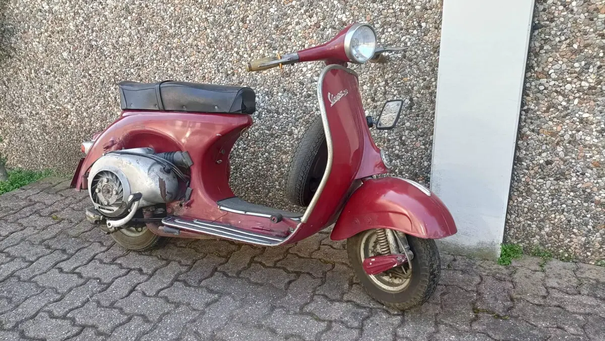Piaggio Vespa VBB 150 (13)