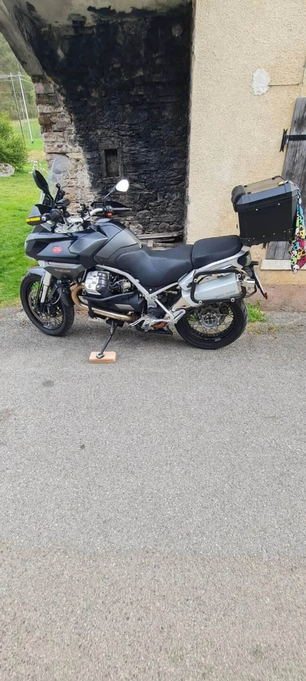 Moto Guzzi Stelvio 1200 NTX (2009 - 10) (7)