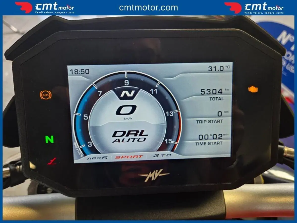 MV Agusta Brutale 800 Rosso (2021 - 23) (5)