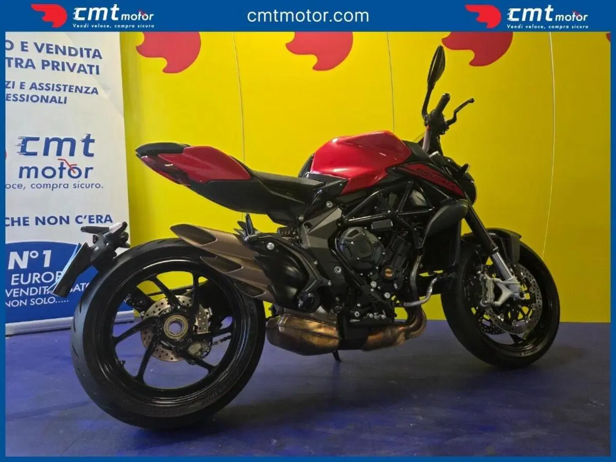 MV Agusta Brutale 800 Rosso (2021 - 23) (7)