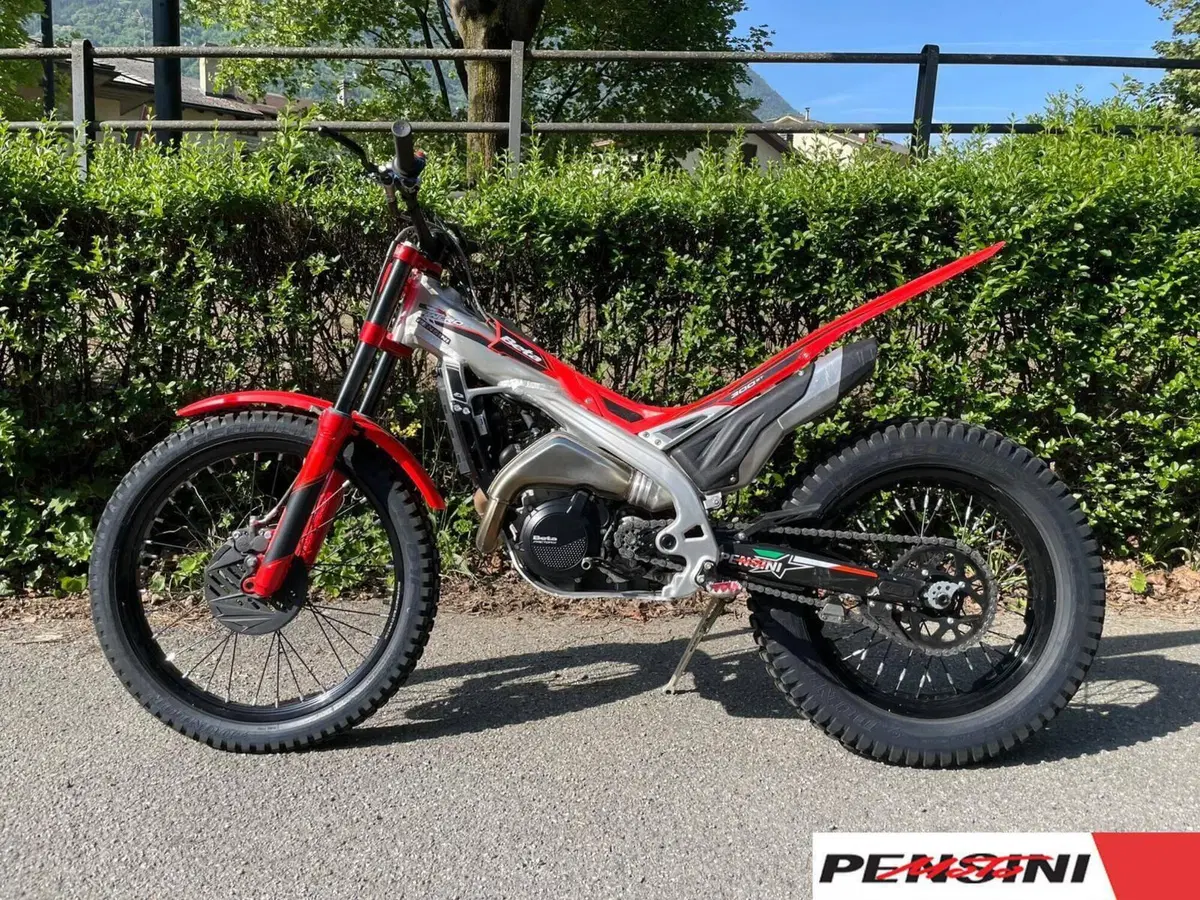 Betamotor Sincro 300 2T (2026) (2)