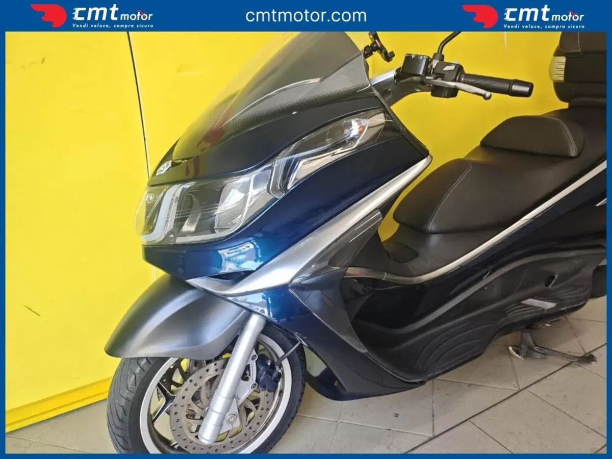 Piaggio X10 350 ie Executive (2011 - 17) (6)
