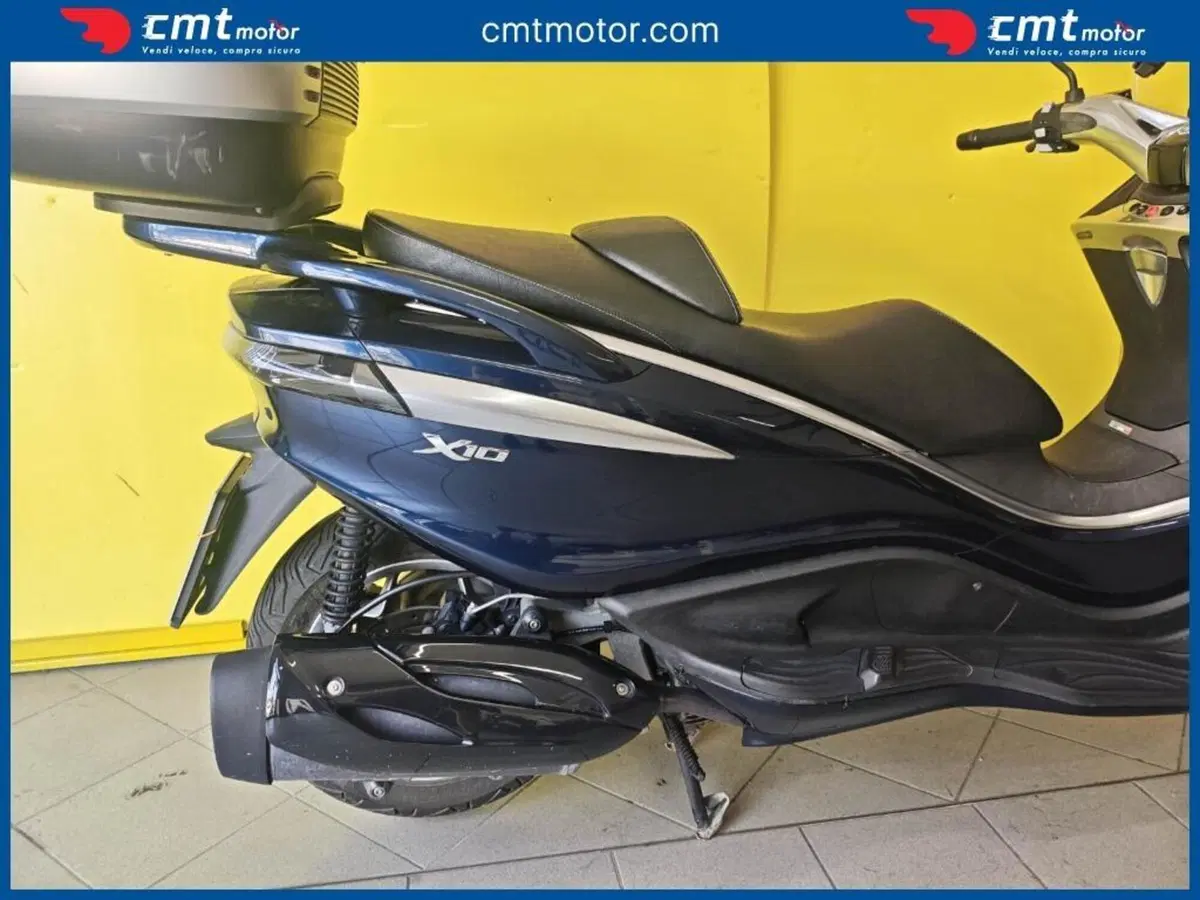 Piaggio X10 350 ie Executive (2011 - 17) (12)