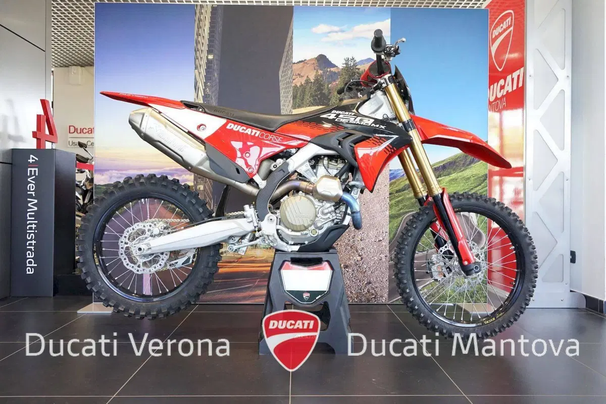 Ducati Desmo450 MX Factory (2026)