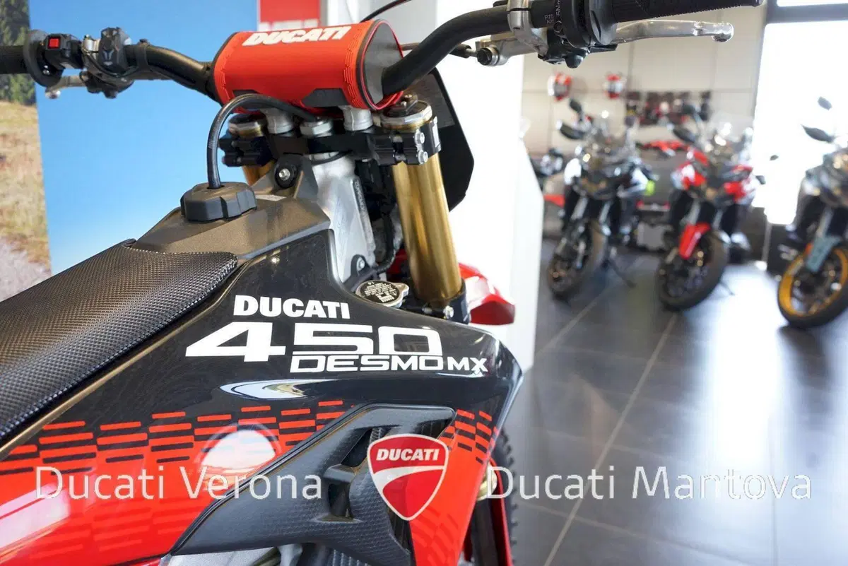 Ducati Desmo450 MX Factory (2026) (15)