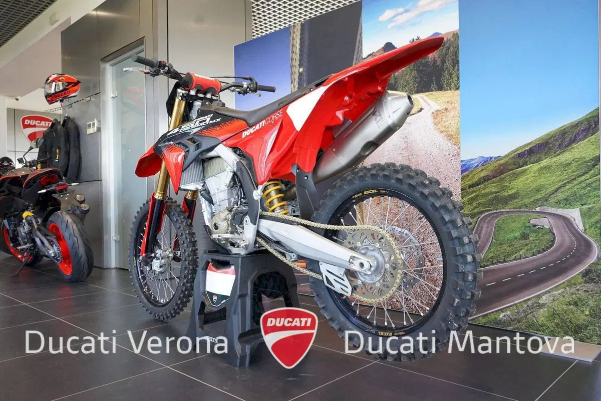 Ducati Desmo450 MX Factory (2026) (10)
