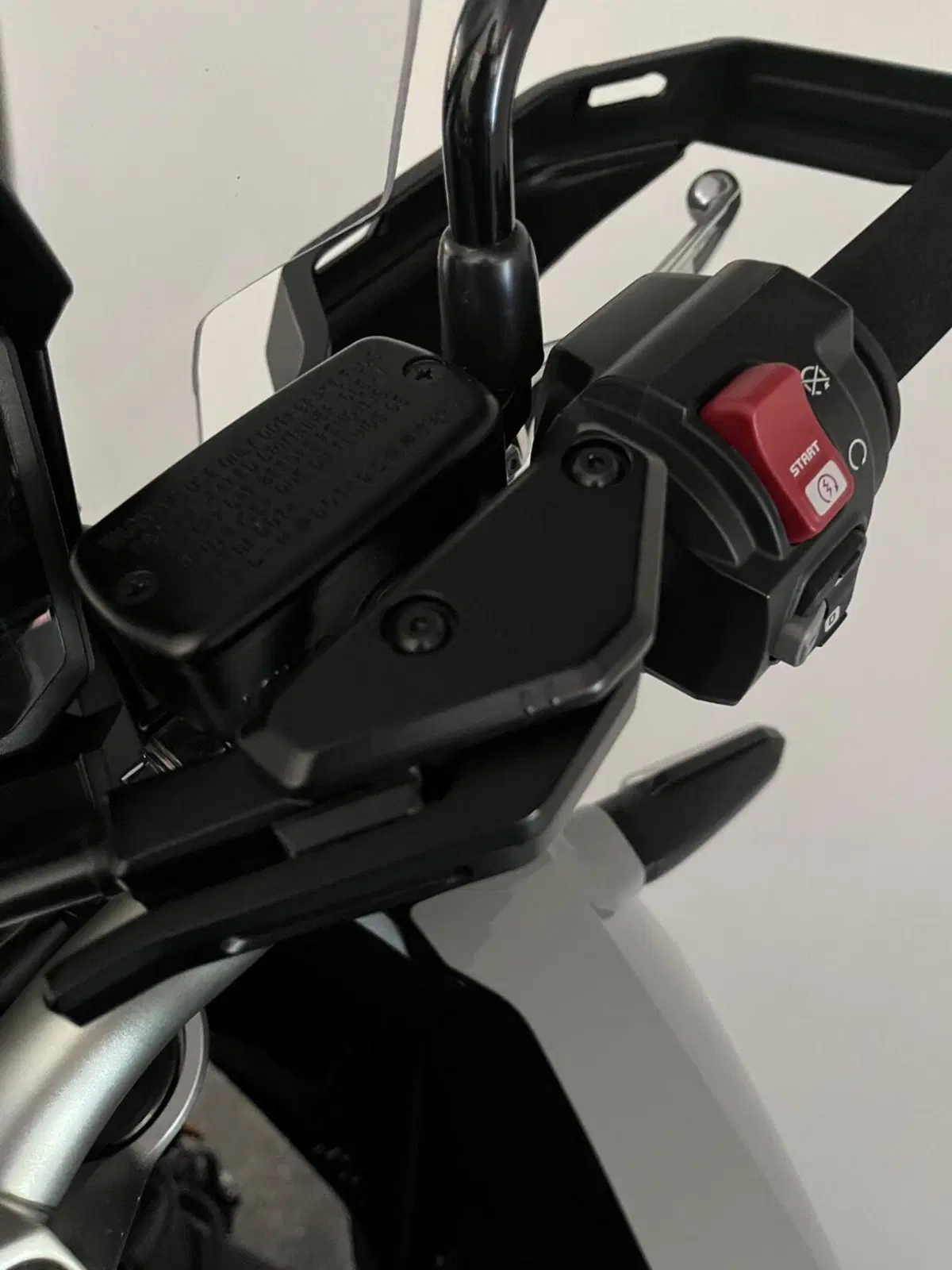 Honda X-ADV 750 DCT (2021 - 24) (15)