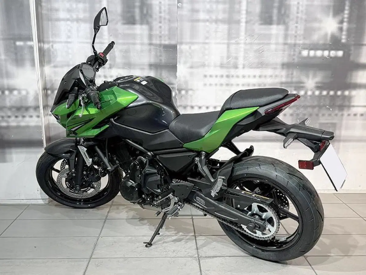 Kawasaki Z 650 S (2026) (2)