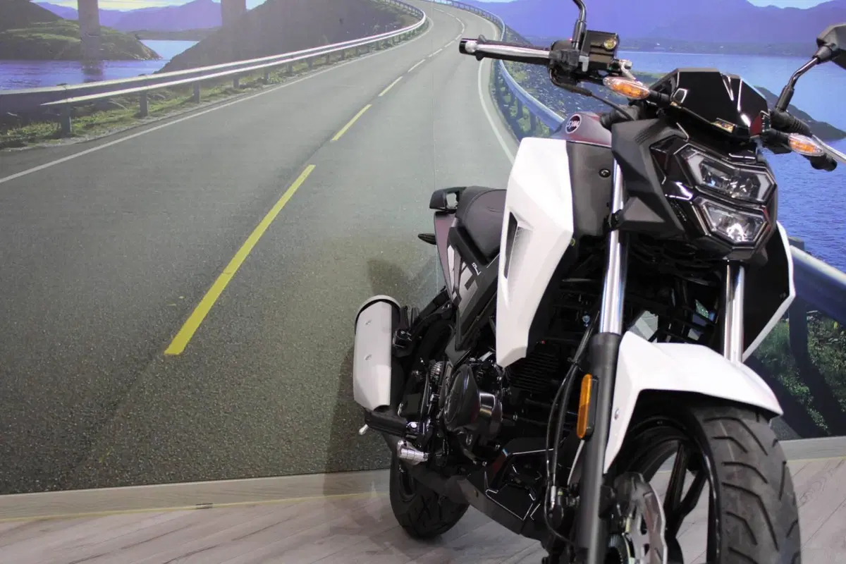 Sym SymNH 125 Xcion (2021 - 25) (9)
