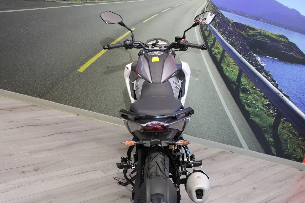Sym SymNH 125 Xcion (2021 - 25) (18)