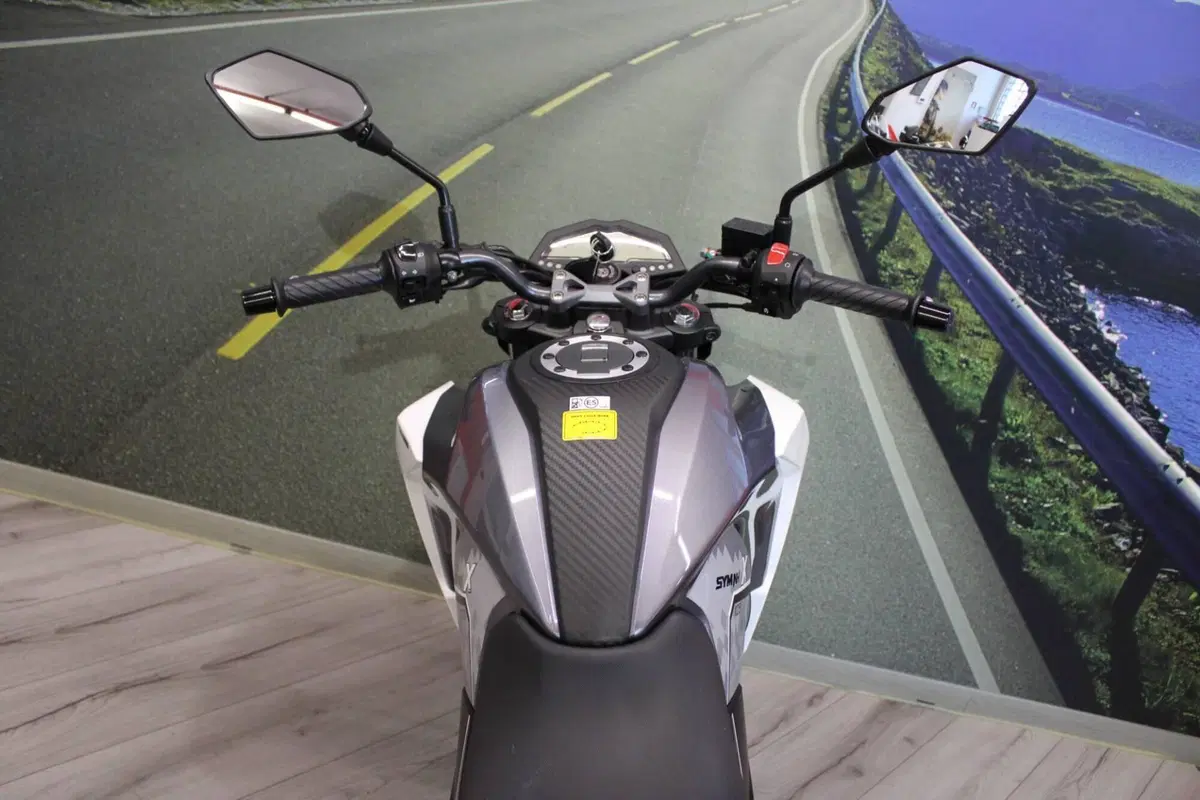 Sym SymNH 125 Xcion (2021 - 25) (19)