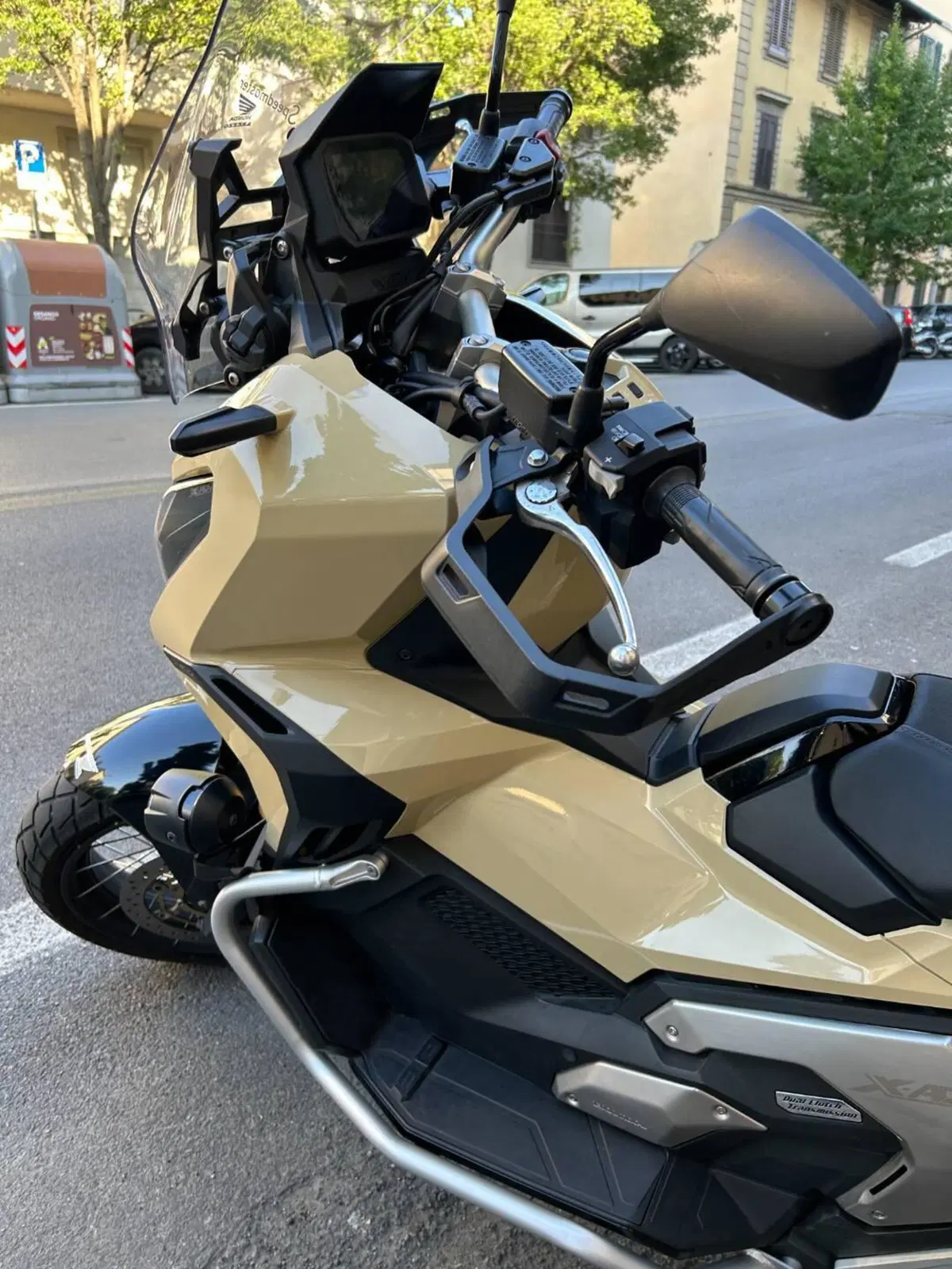 Honda X-ADV 750 DCT (2021 - 24) (2)
