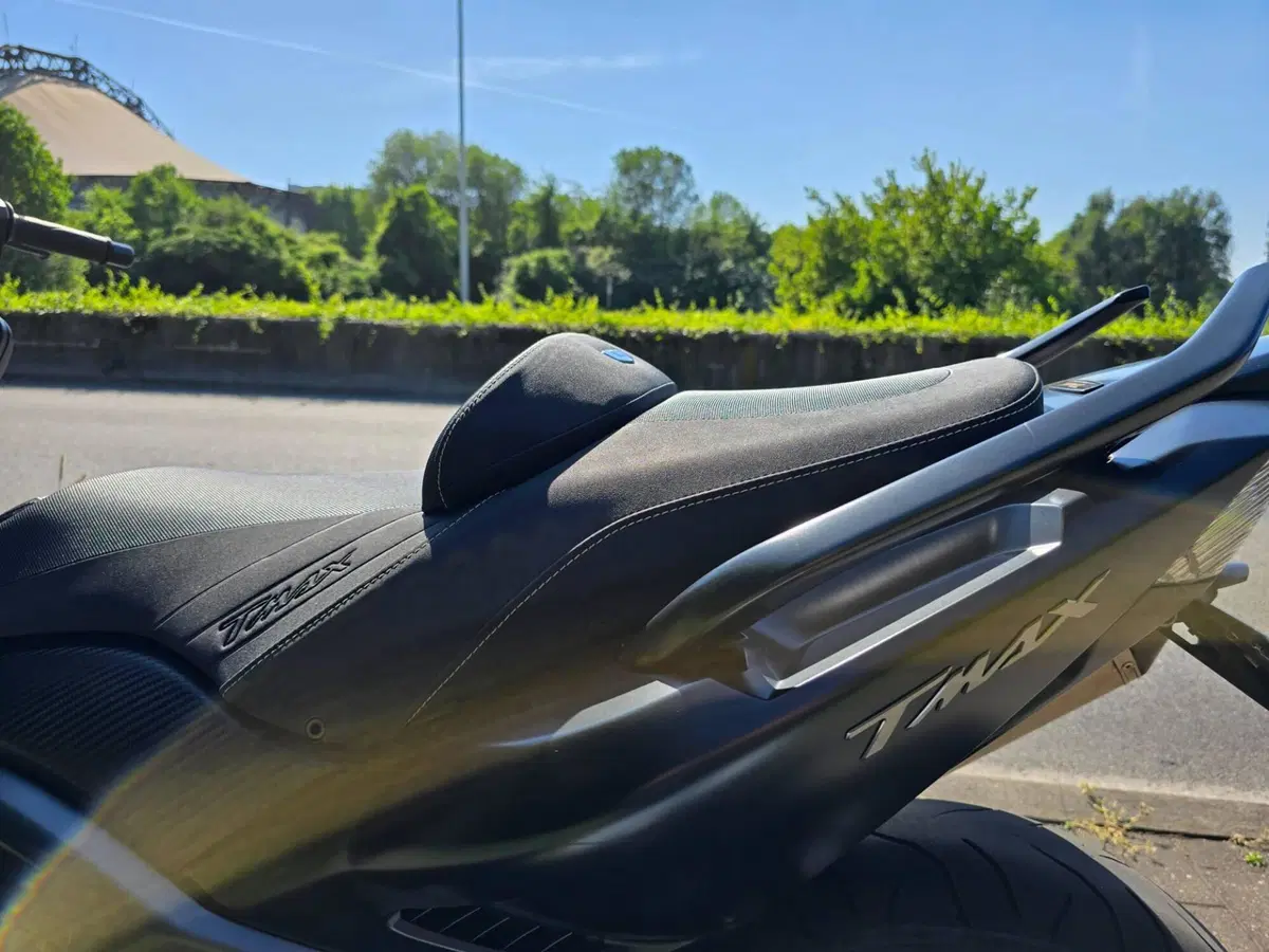 Yamaha T-Max 530 Iron Max ABS (2014 - 17) (12)