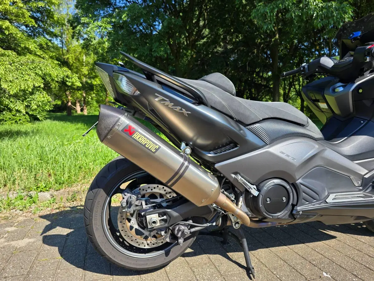 Yamaha T-Max 530 Iron Max ABS (2014 - 17) (17)