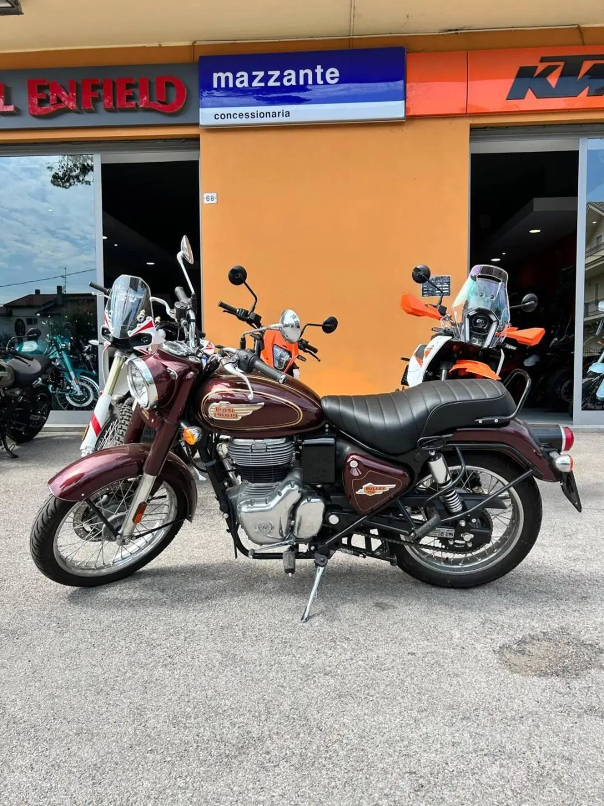 Royal Enfield Bullet 350 (2024 - 26) (3)