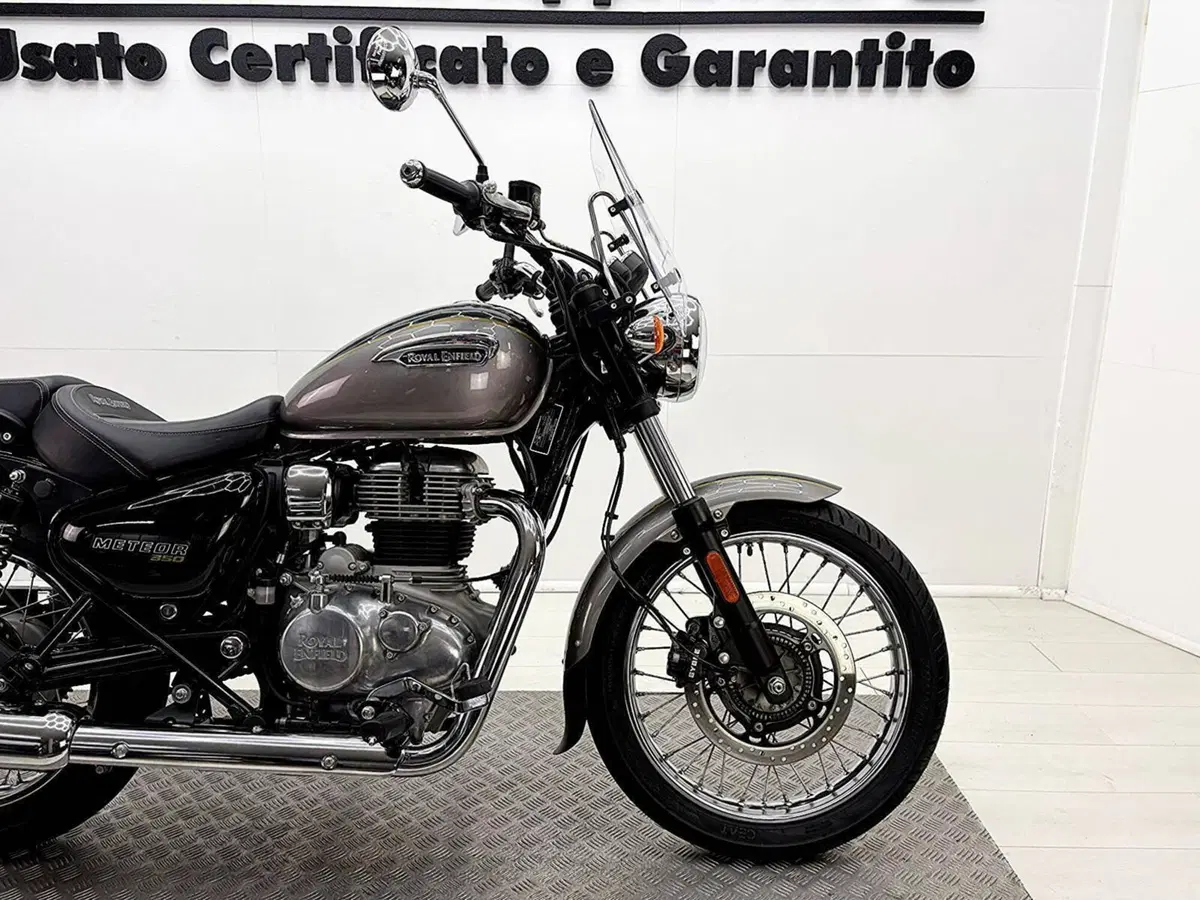 Royal Enfield Meteor 350 (2021 - 26) (9)