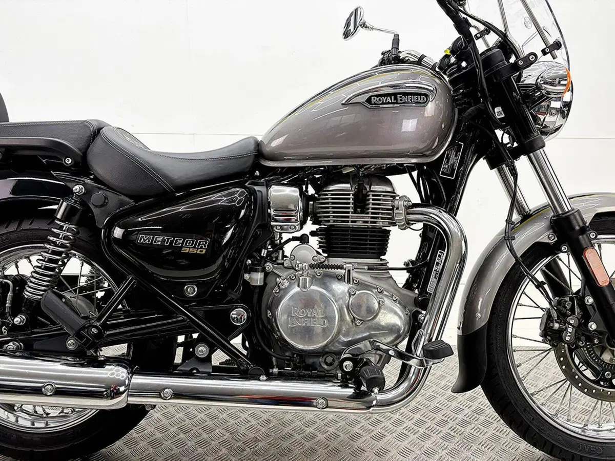 Royal Enfield Meteor 350 (2021 - 26) (8)