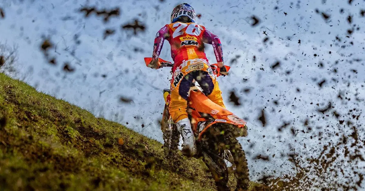 #Unrestricted, l'inchiesta che punta il dito sulle moto: le enduro nel mirino delle emissioni