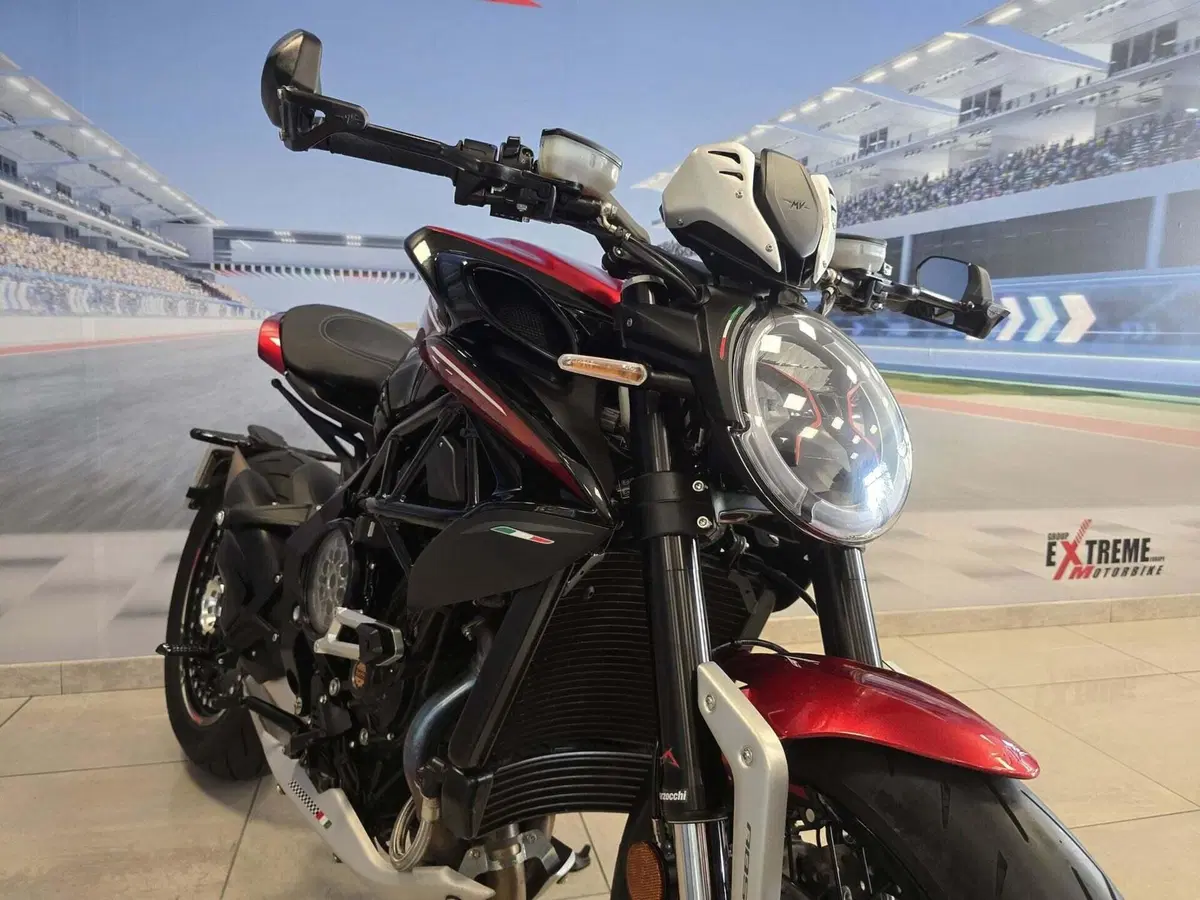 MV Agusta Dragster 800 RR SCS (2021 - 25) (12)
