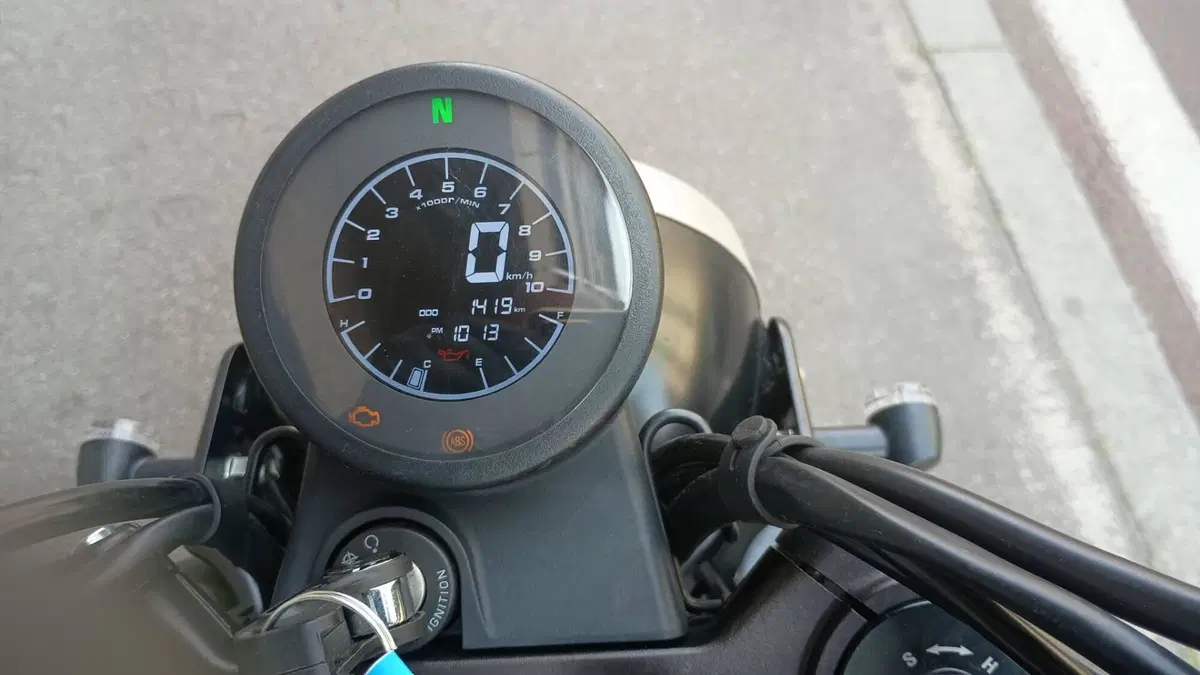 Brixton Motorcycles Crossfire 500 X (2021 - 26) (3)
