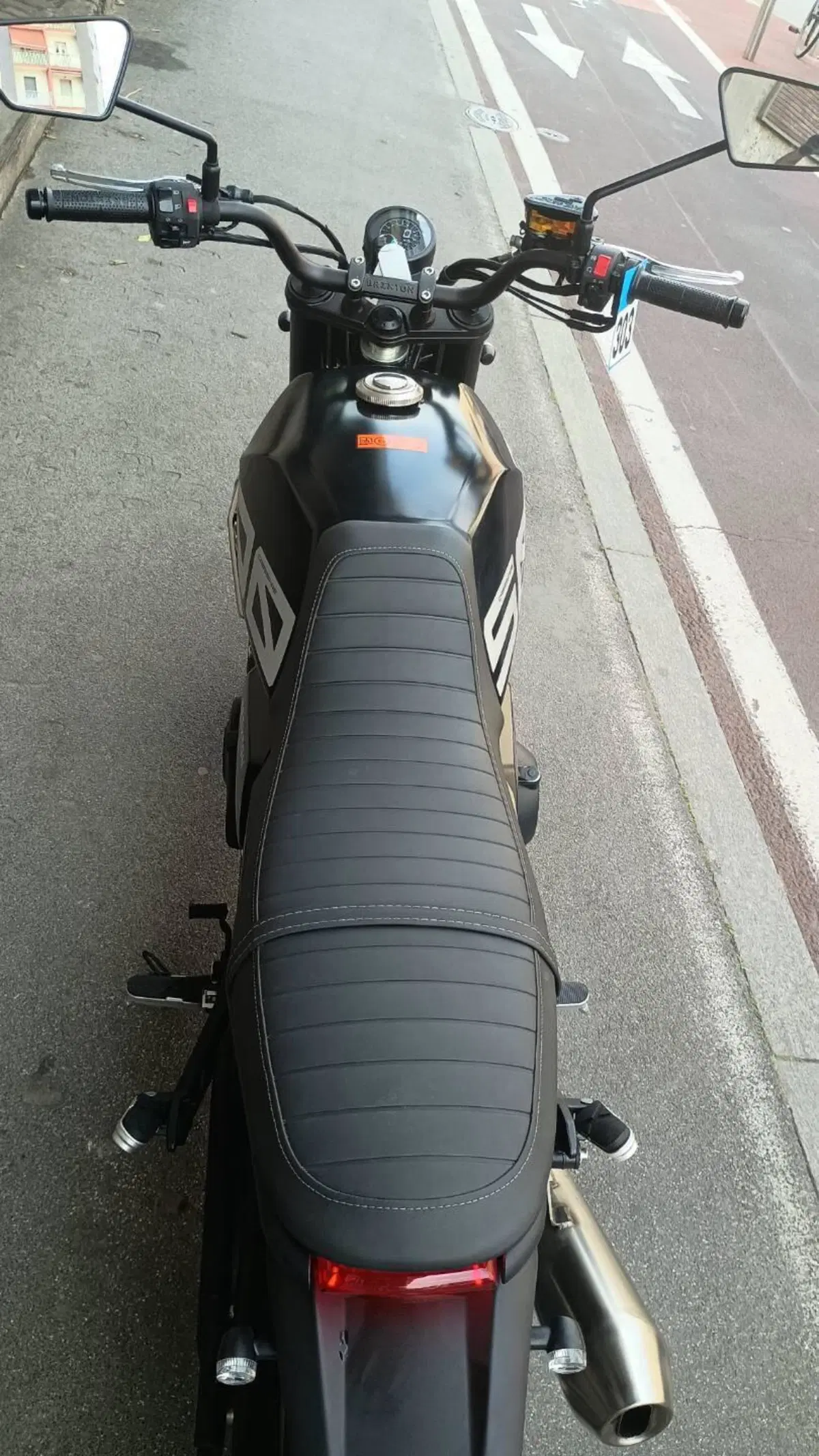 Brixton Motorcycles Crossfire 500 X (2021 - 26) (5)