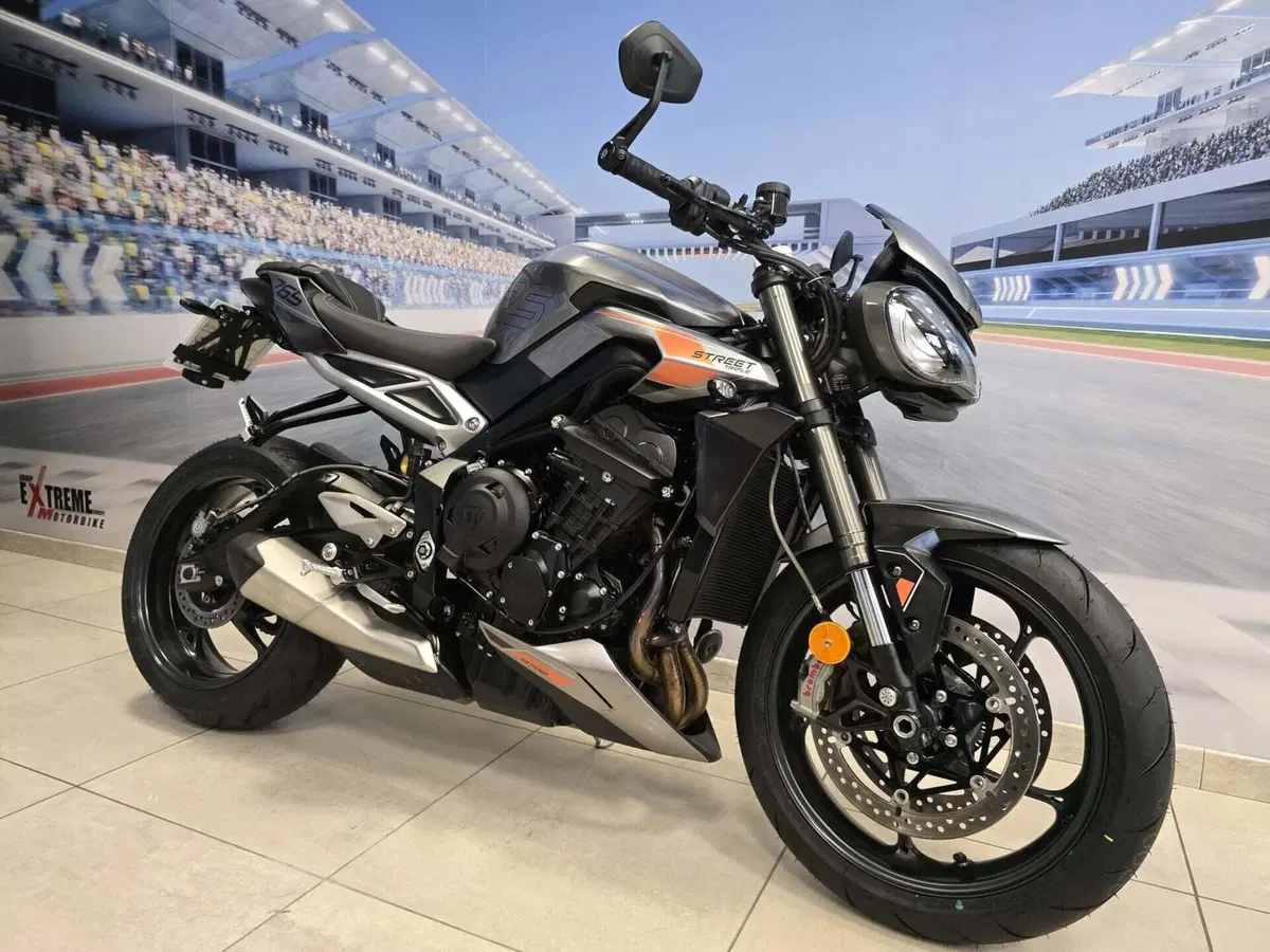 Triumph Street Triple 765 RS (2023 - 26) (13)