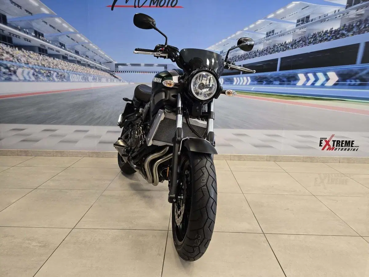 Yamaha XSR 700 ABS (2016 - 20) (2)