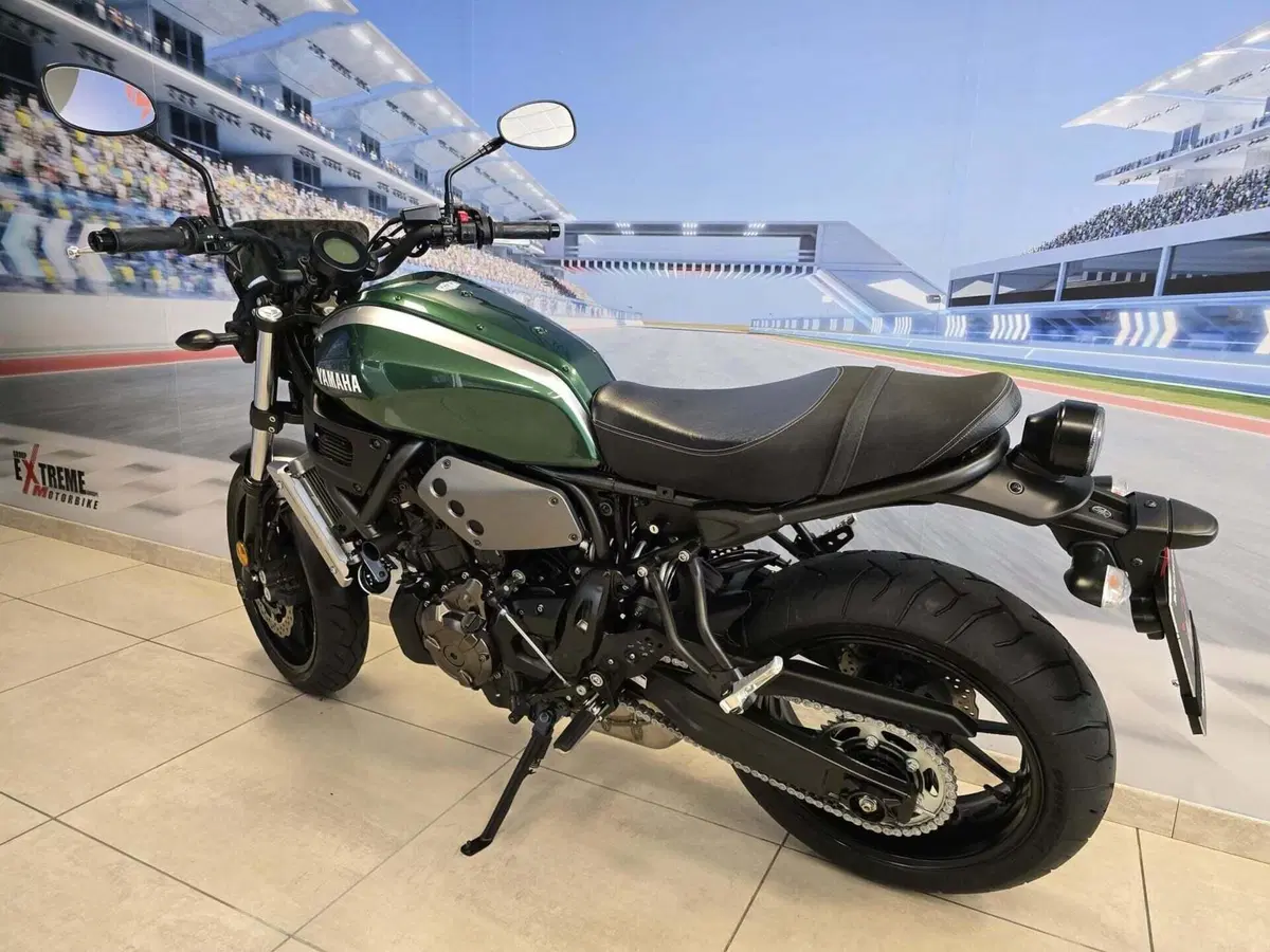 Yamaha XSR 700 ABS (2016 - 20) (4)