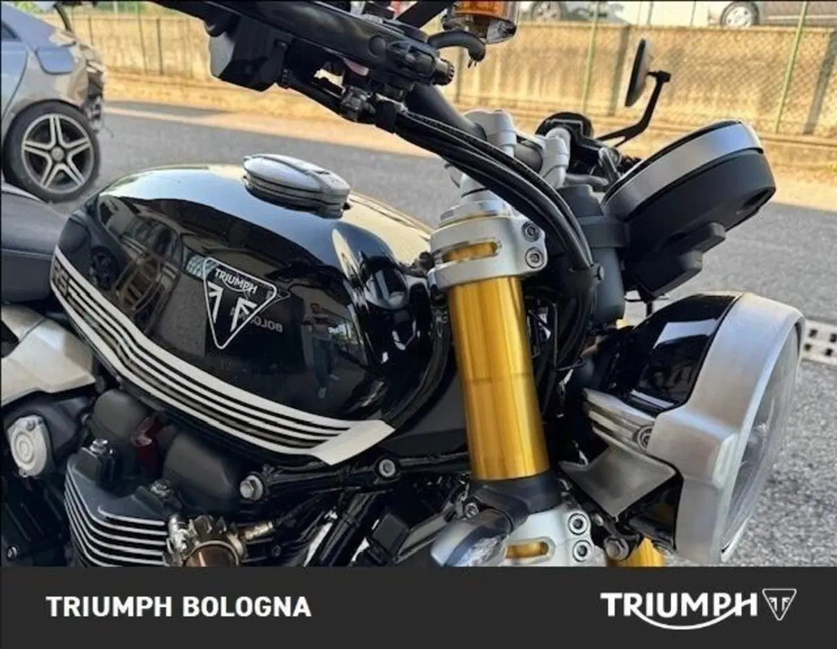 Triumph Speed Twin 1200 RS (2025 - 26) (2)
