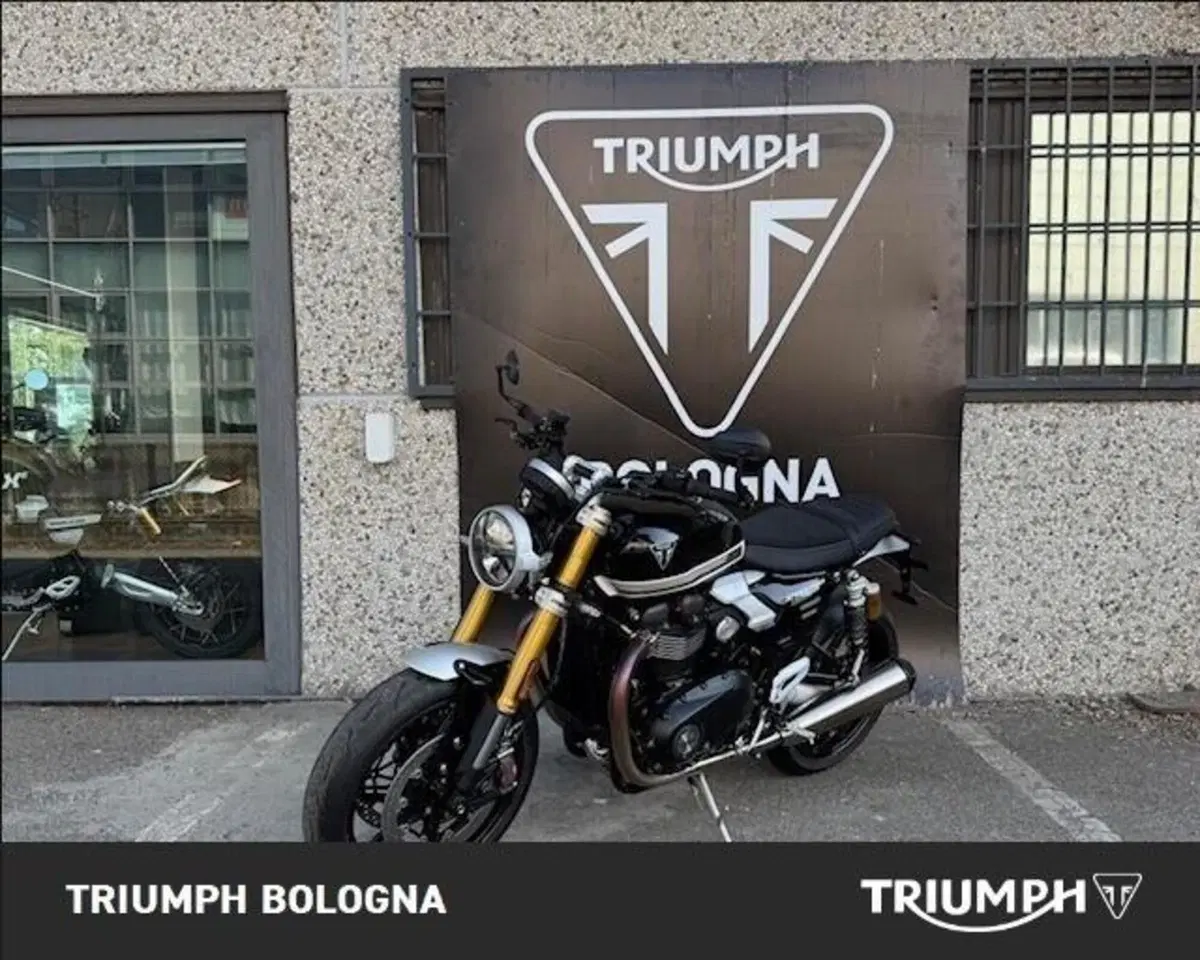Triumph Speed Twin 1200 RS (2025 - 26) (9)