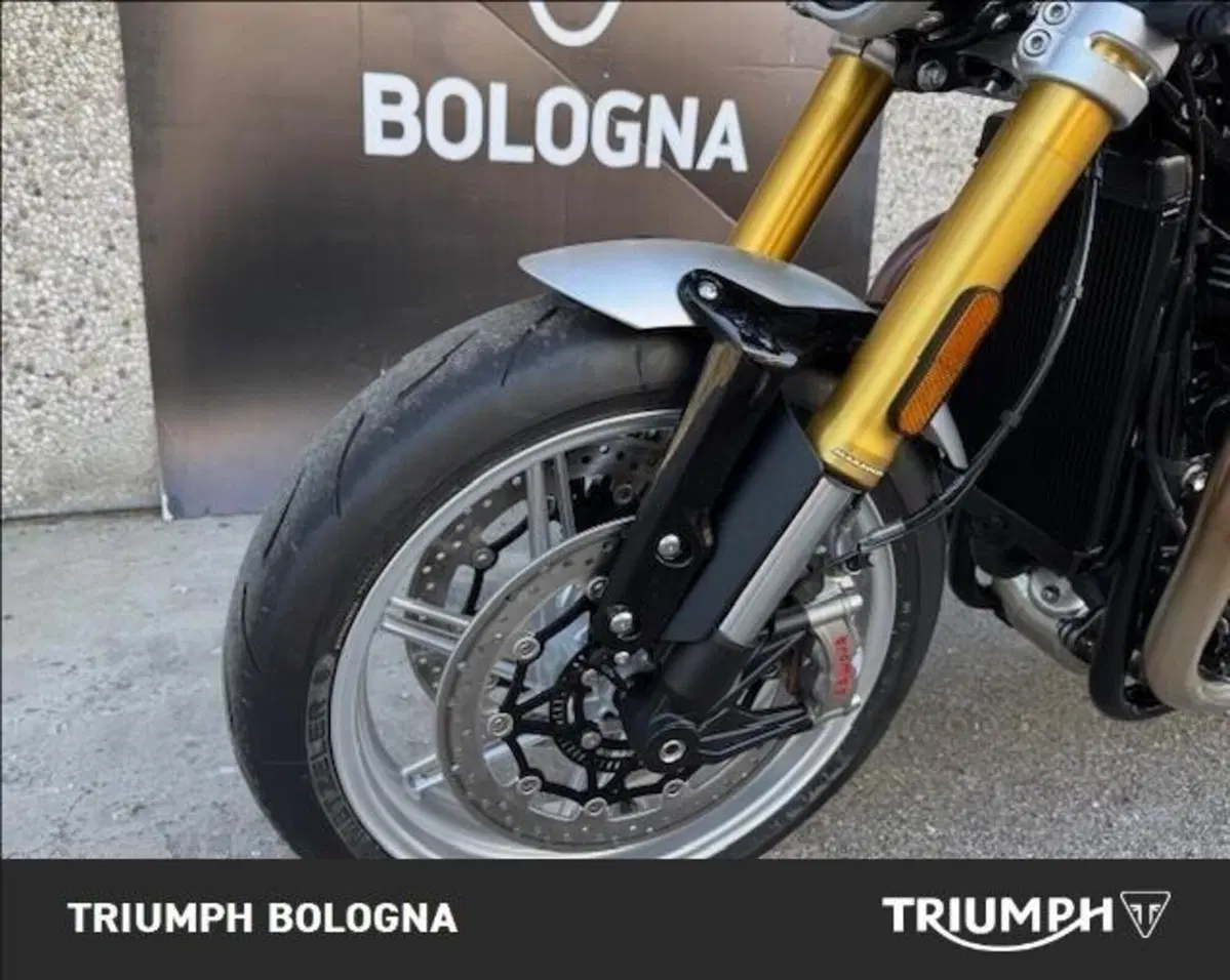 Triumph Speed Twin 1200 RS (2025 - 26) (9)