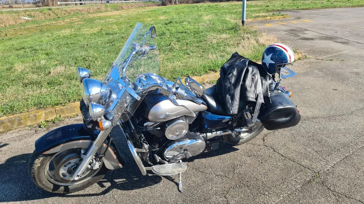 Kawasaki VN 1600 Classic (2)