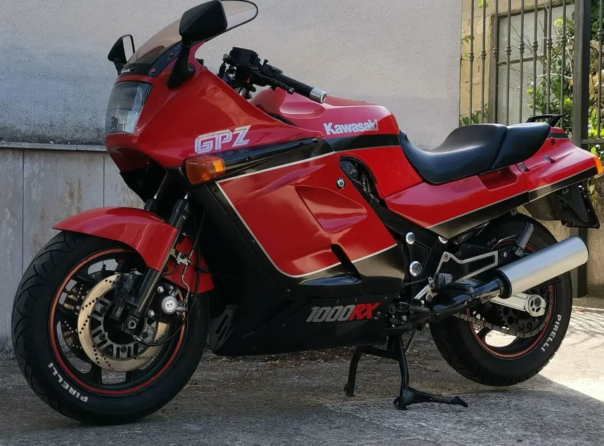 Kawasaki GPZ 1000 RX (5)