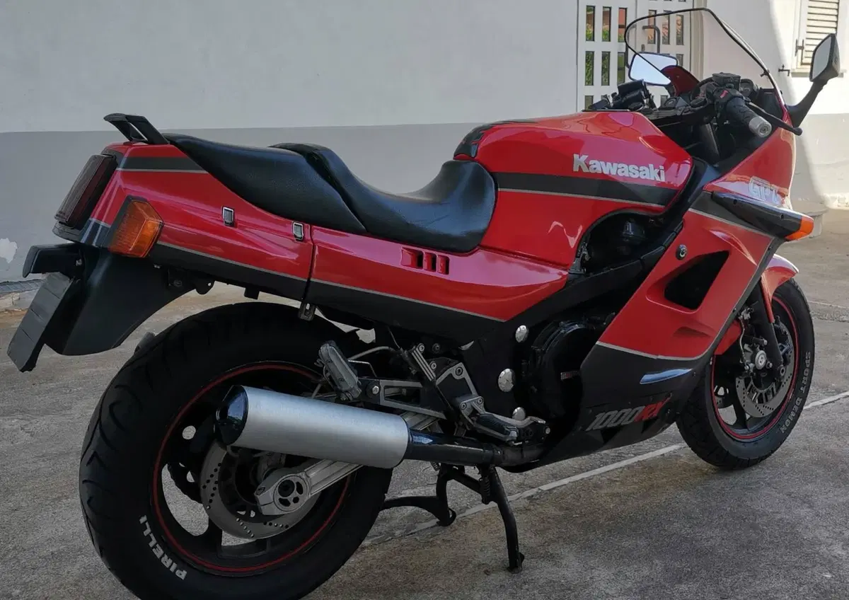 Kawasaki GPZ 1000 RX (7)