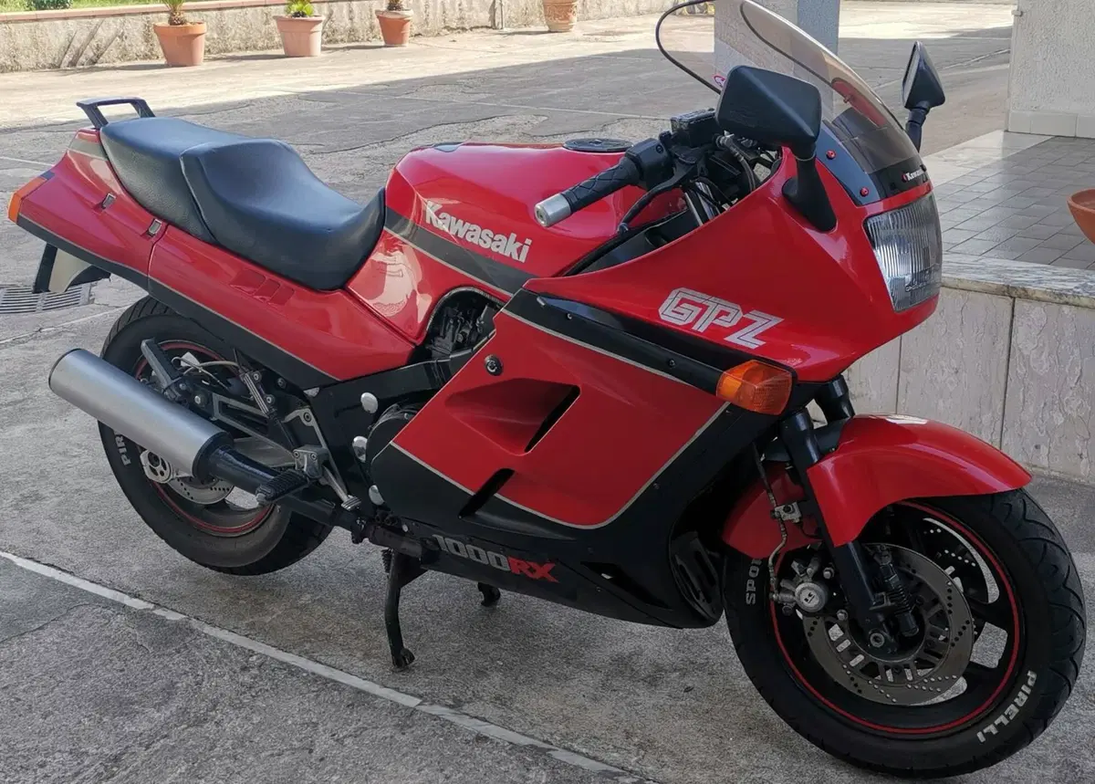 Kawasaki GPZ 1000 RX (8)