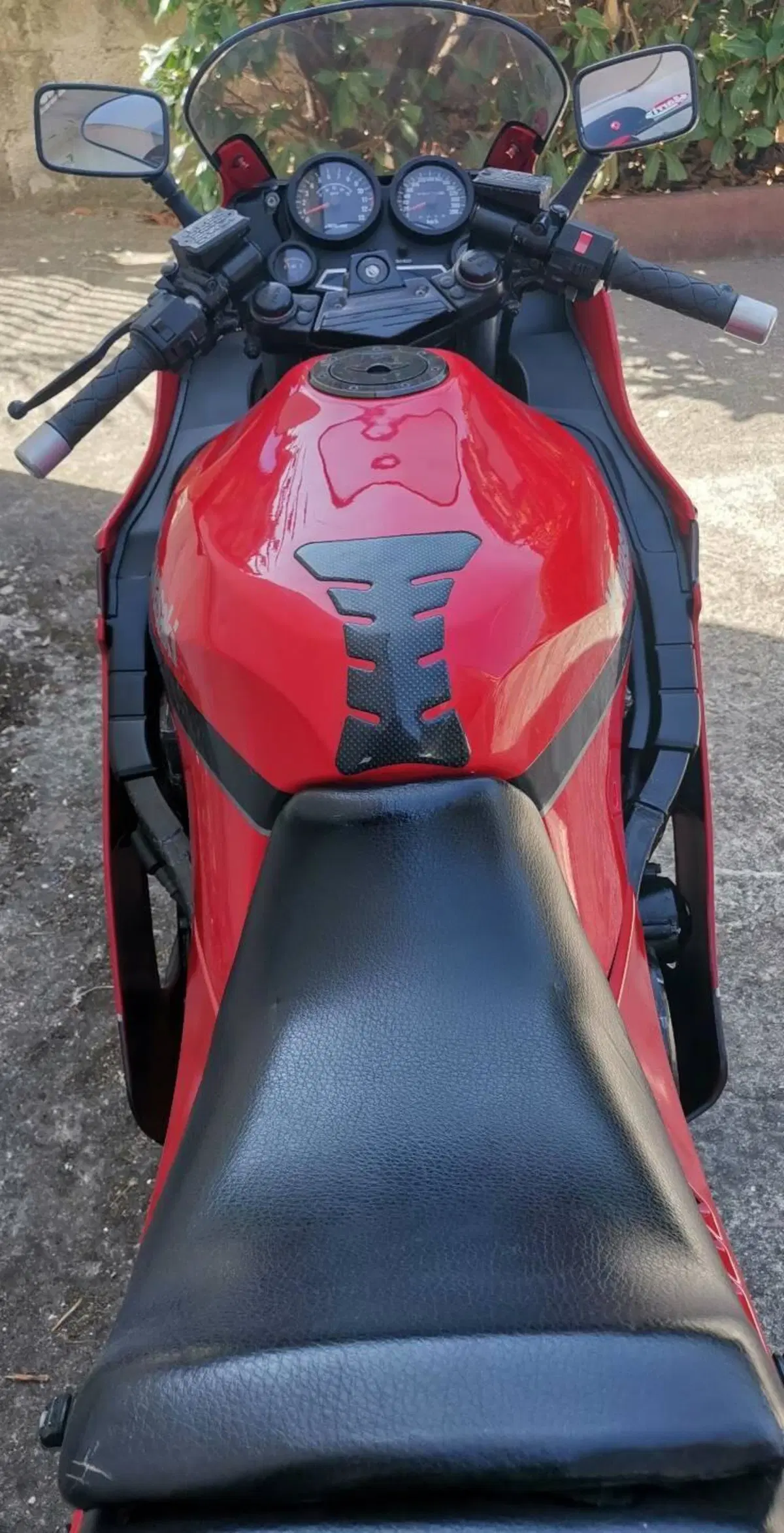 Kawasaki GPZ 1000 RX (9)