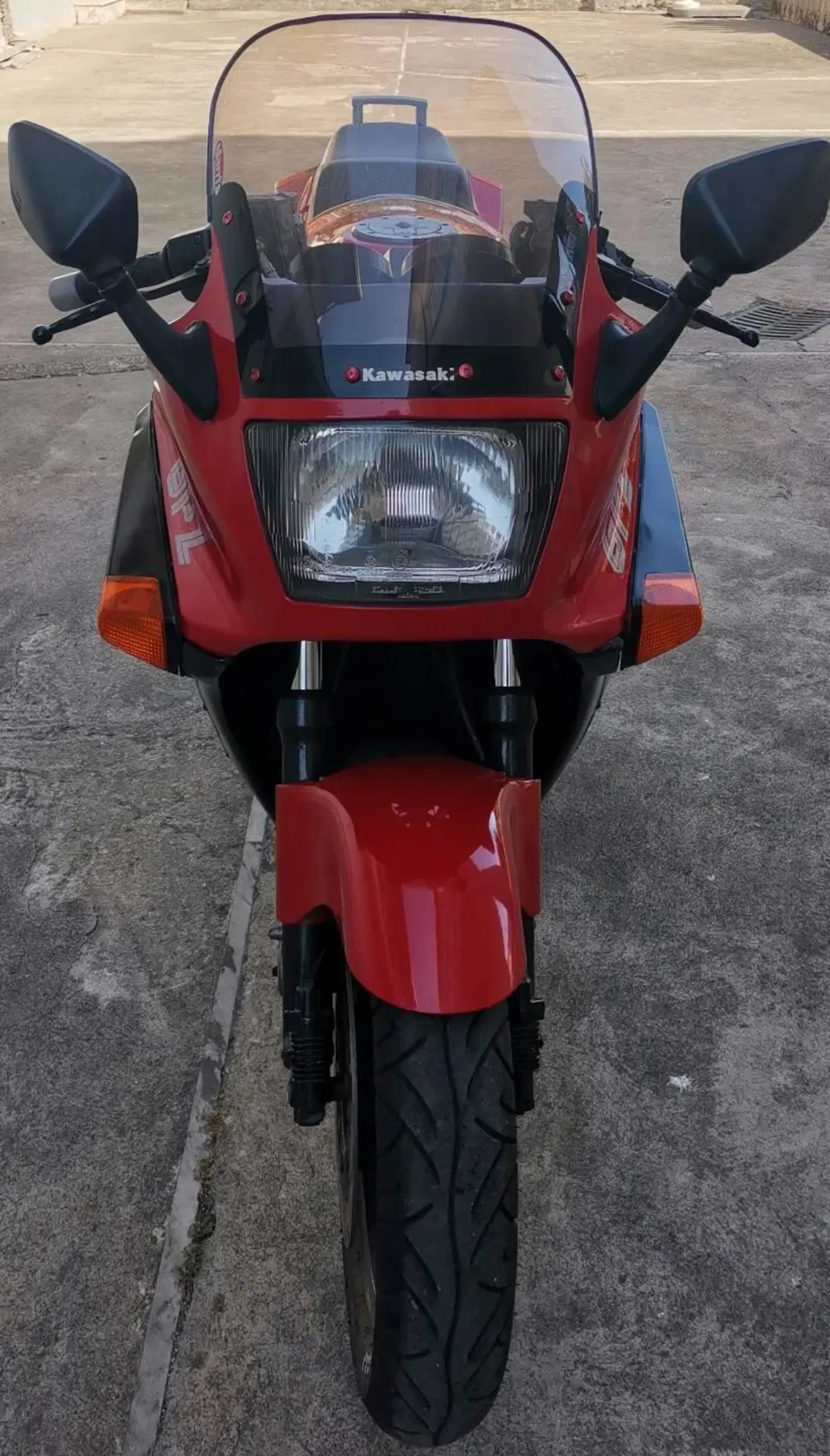 Kawasaki GPZ 1000 RX (12)
