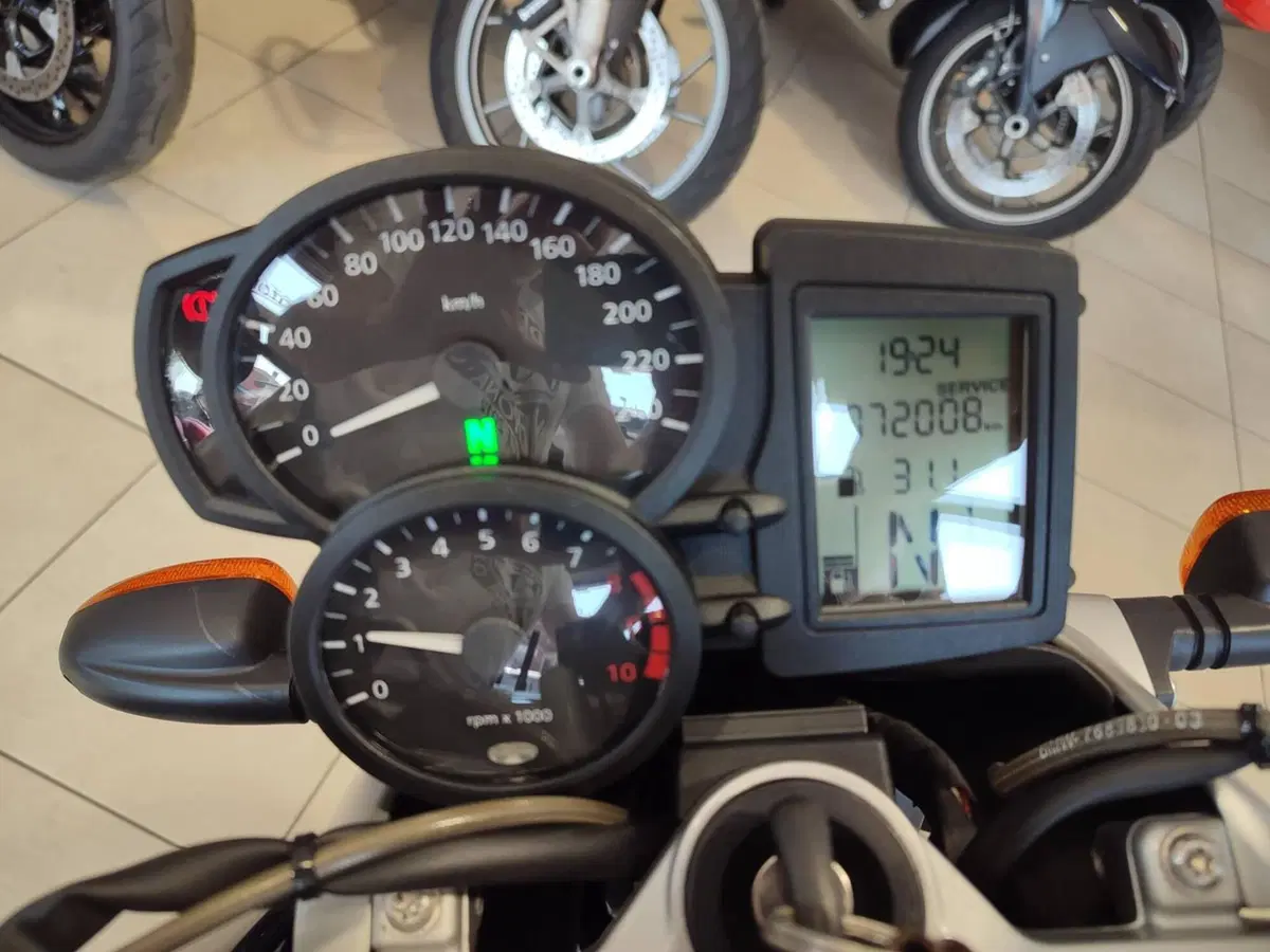 Bmw R 1200 R (2006 - 11) (4)