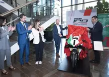 Panigale V4 Tricolore: Ducati celebra la Repubblica Italiana