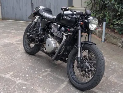 Triumph Thruxton 900 (2004 - 15) usata