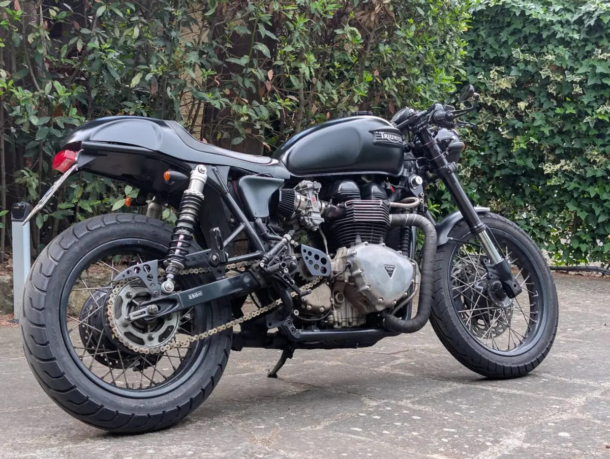 Triumph Thruxton 900 (2004 - 15) (3)