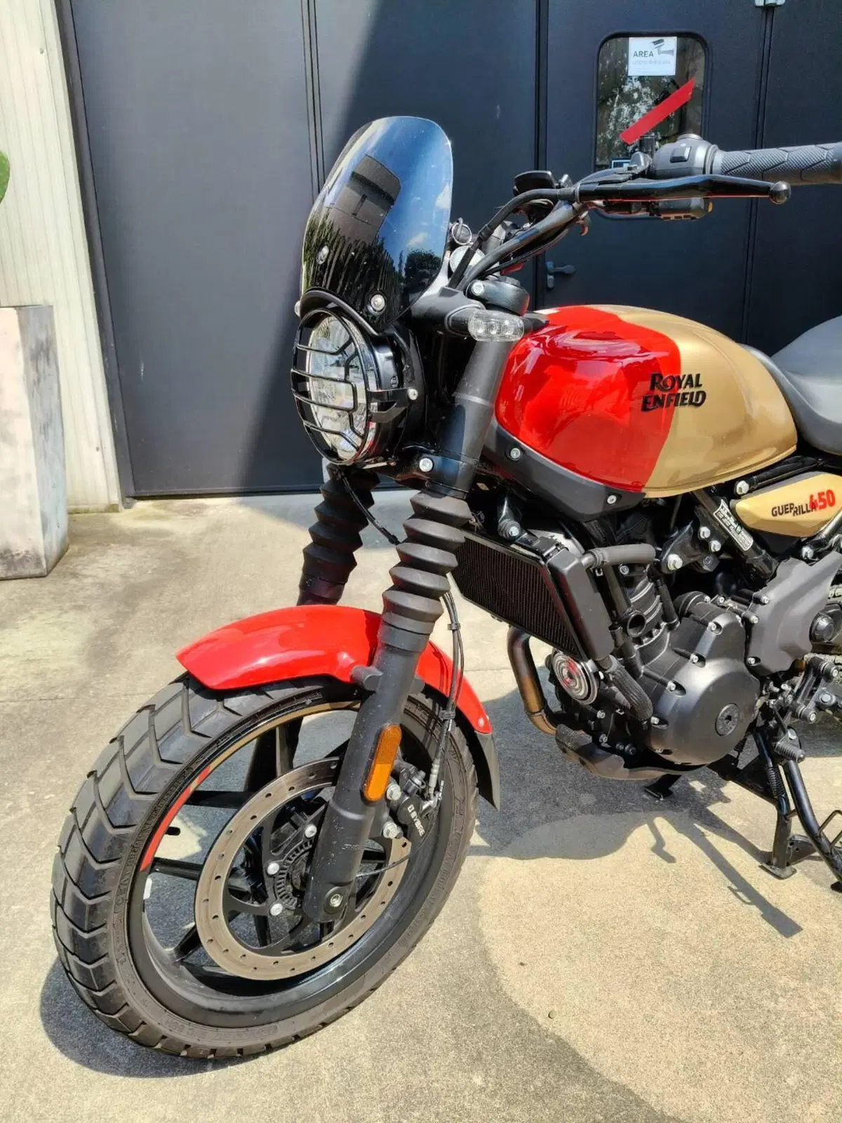 Royal Enfield Guerrilla 450 (2024 - 26) (5)