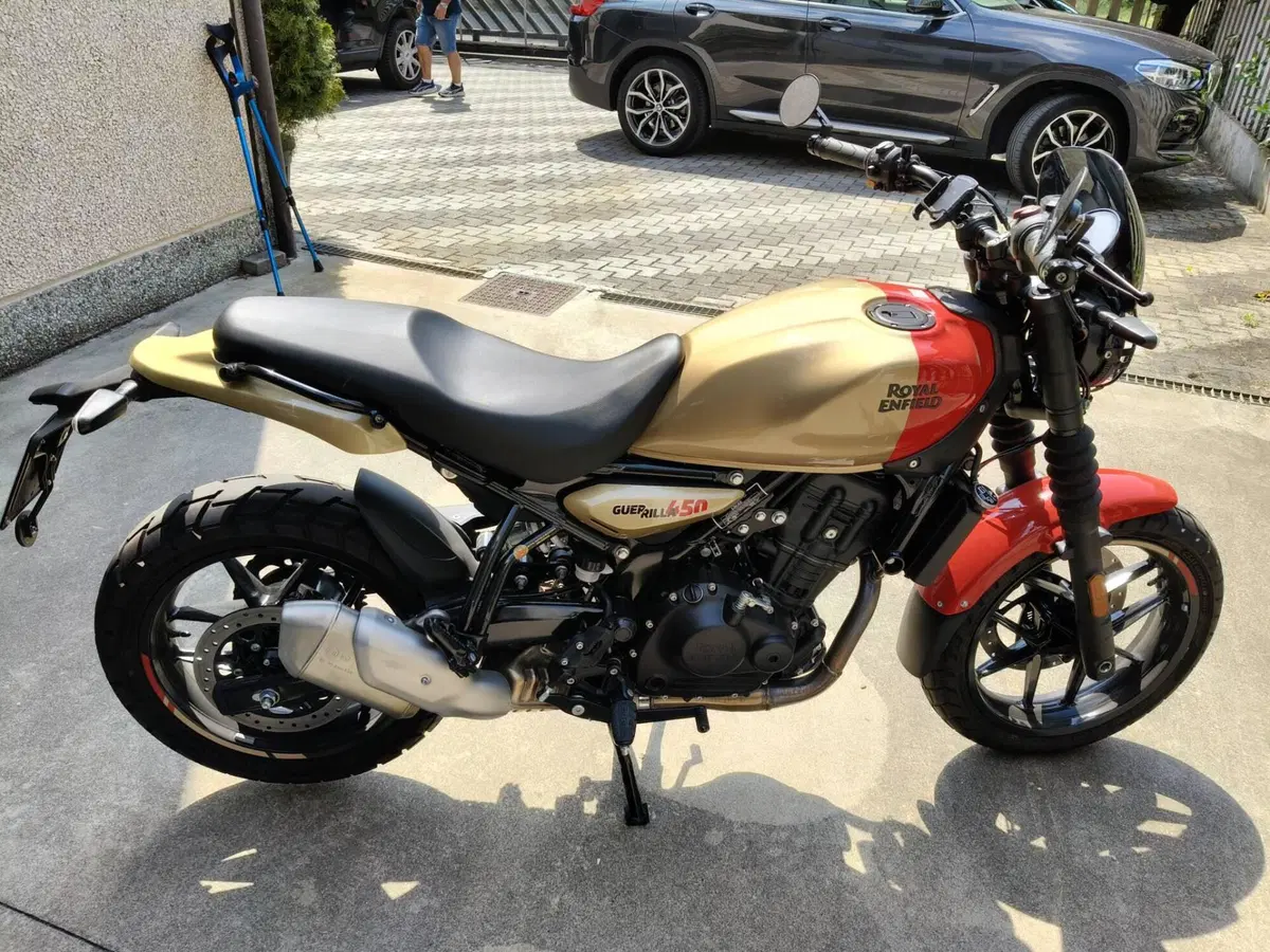 Royal Enfield Guerrilla 450 (2024 - 26) (6)
